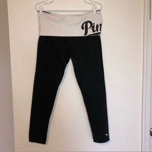 2 PINK Victoria Secret (L) Leggings